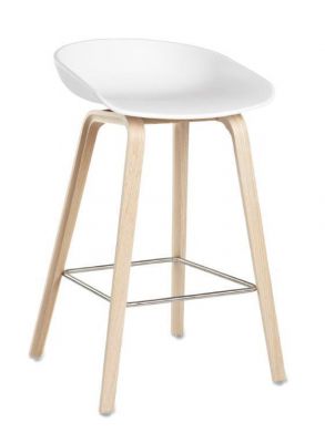 About a Stool AAS32 / AAS 32 Bar stool High Preferred combinations Hay 
